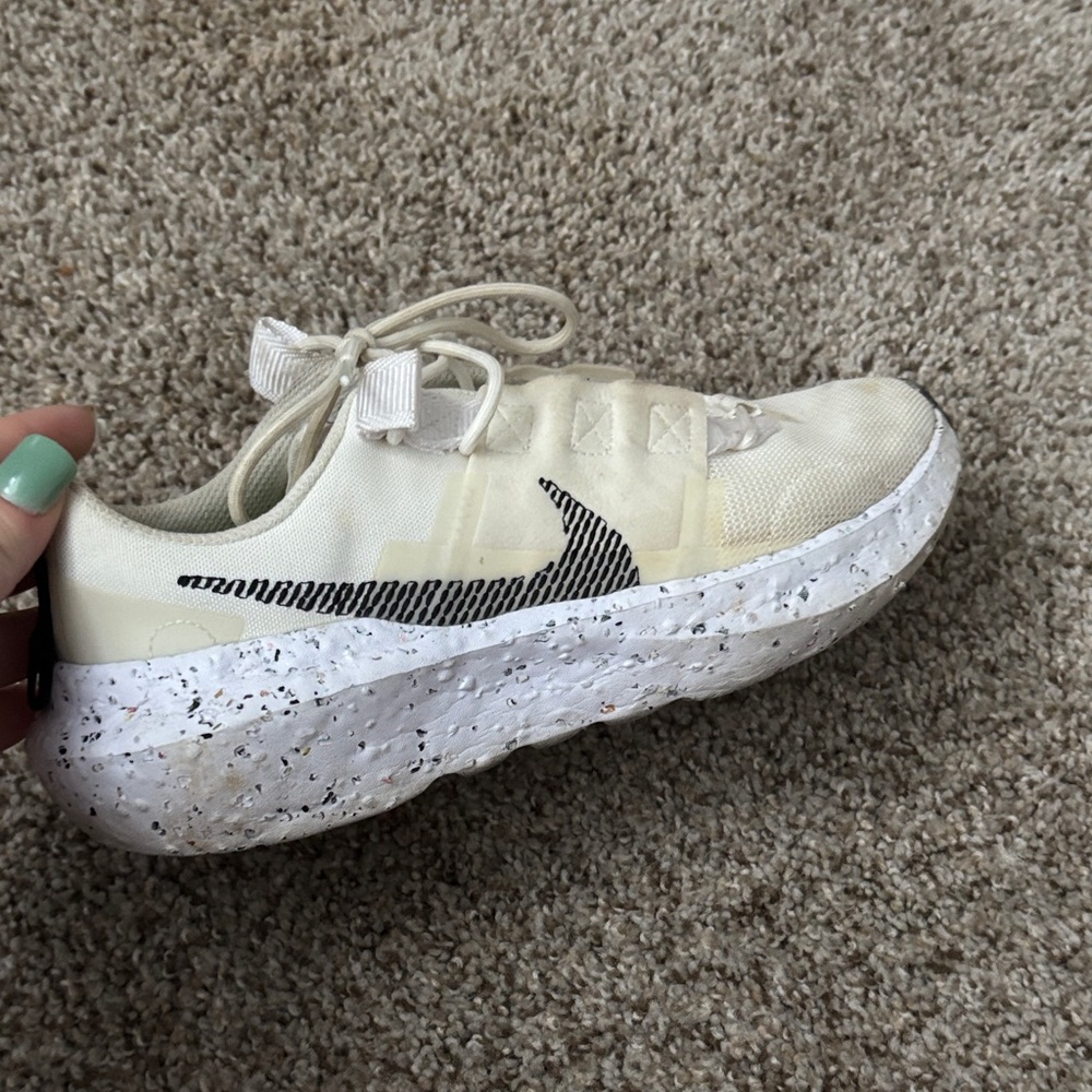 Women's Cream Athletic Shoes Nike